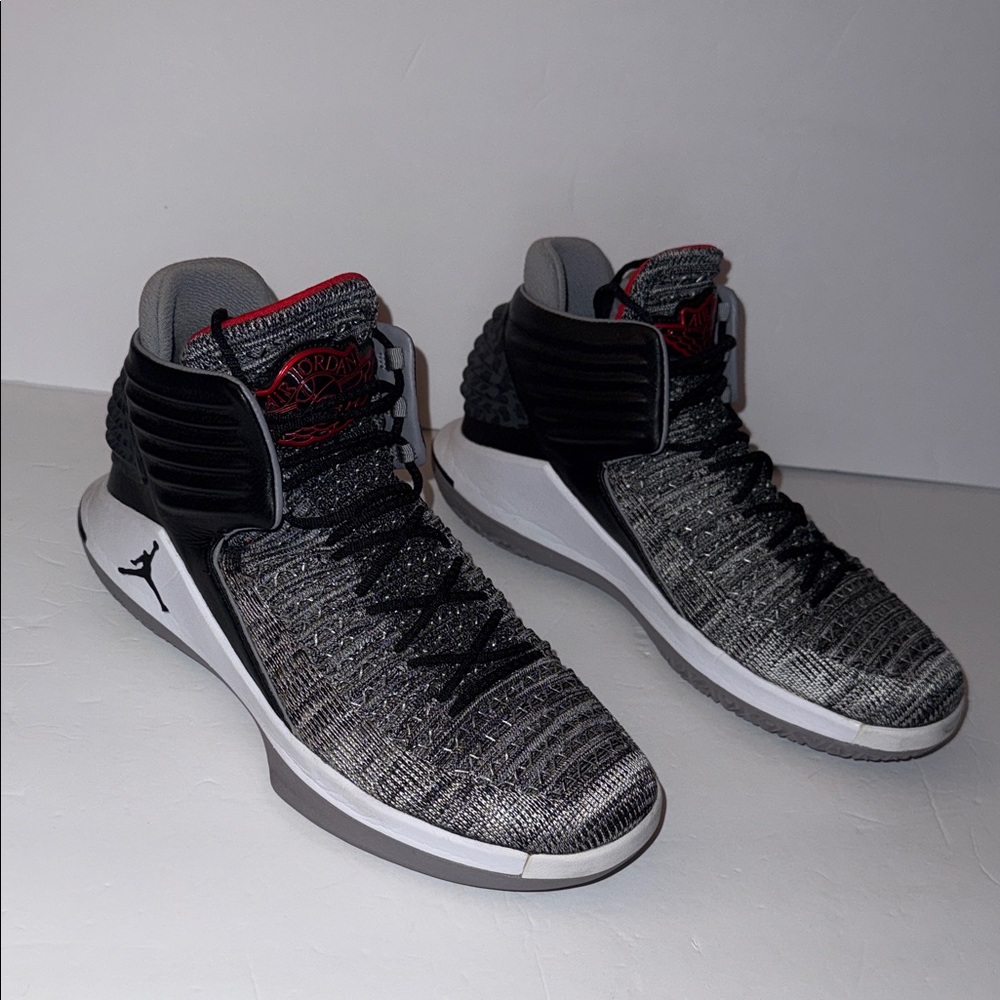 Nike Air Jordan MVP XXXII 32 AA1253-002 Black Cement Gray Red Men’s Size 8.5
